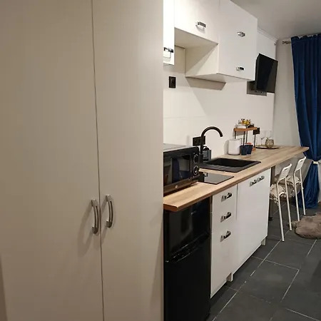 Apartamento W Lomiankach